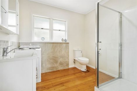 Photo of property in 3/7 Lenihan Street, Northcote, Auckland, 0627