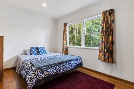 Photo of property in 77 Buscomb Avenue, Henderson, Auckland, 0610