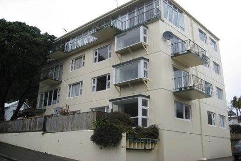 Photo of property in 2/2 Scarborough Terrace, Mount Victoria, Wellington, 6011