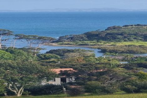 Photo of property in 13 Nancy Wake Place, Cable Bay, 0420