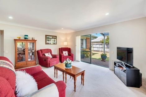 Photo of property in 81 Hillwell Drive, Henderson, Auckland, 0612