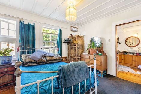 Photo of property in 731 Swanson Road, Swanson, Auckland, 0612