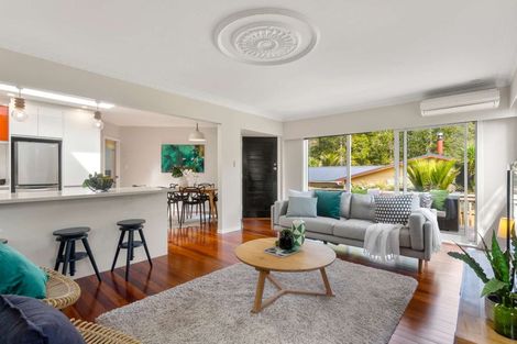 Photo of property in 20 Daffodil Street, Titirangi, Auckland, 0604