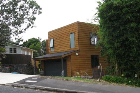 Photo of property in 608 Blockhouse Bay Road, Blockhouse Bay, Auckland, 0600