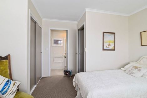 Photo of property in 55/64 Kawaha Point Road, Kawaha Point, Rotorua, 3010