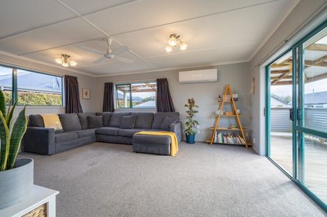 Photo of property in 22b Lawson Burrows Crescent, Te Anau, 9600