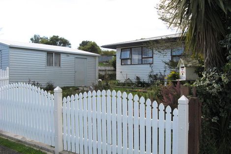 Photo of property in 4 Newburn Grove, Wainuiomata, Lower Hutt, 5014