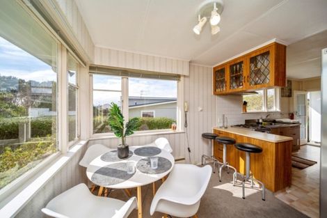 Photo of property in 52 Clawton Street, Westown, New Plymouth, 4310