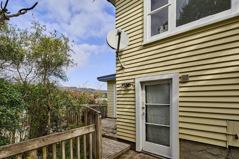 Photo of property in 7 Hampton Hill Road, Tawa, Wellington, 5028