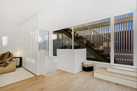 Photo of property in 16 Ida Way, Omaha, 0986