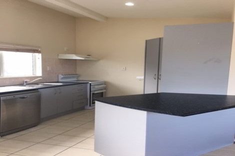 Photo of property in 171a Royal Road, Massey, Auckland, 0614