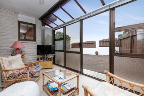 Photo of property in 1/230 Bucklands Beach Road, Bucklands Beach, Auckland, 2012