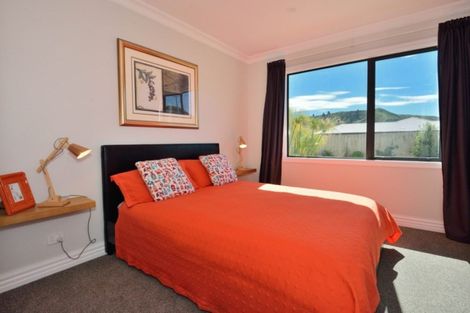 Photo of property in 28 Hamilton Drive, Wainui, Gisborne, 4010