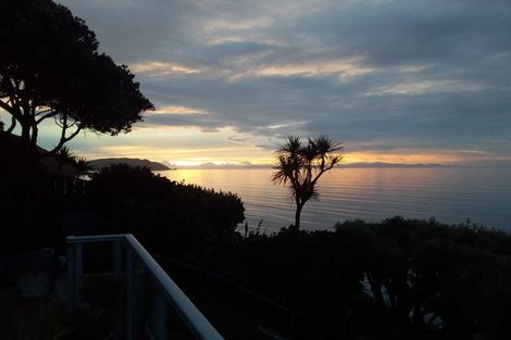 Photo of property in 88 Ames Street, Paekakariki, 5034