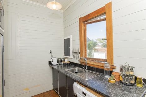 Photo of property in 14 Wellington Street, Te Hapara, Gisborne, 4010