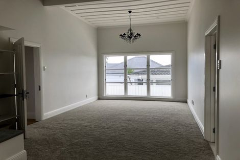 Photo of property in 9a Rogan Street, Mount Roskill, Auckland, 1041