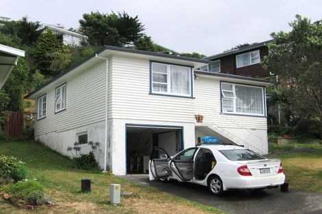 Photo of property in 12 Breton Grove, Kingston, Wellington, 6021