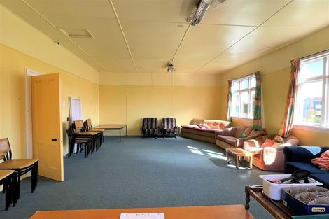 Photo of property in 35 Main Road, Owaka, 9535