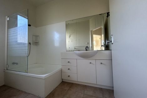 Photo of property in 5 Balcairn Place, Terrace End, Palmerston North, 4410