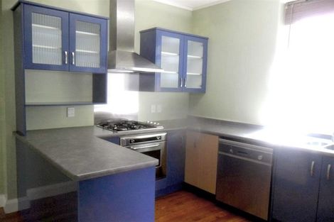 Photo of property in 44 Tio Tio Road, Miramar, Wellington, 6022