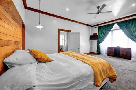 Photo of property in 24 Tayler Street, Eltham, 4322