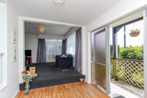 Photo of property in 282 Mangorei Road, Merrilands, New Plymouth, 4312