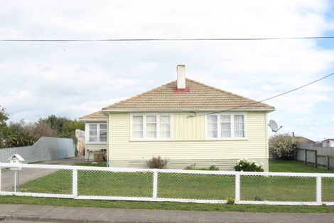 Photo of property in 11 Freyberg Terrace, Waipukurau, 4200