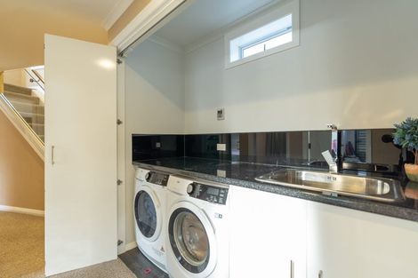 Photo of property in 1 Wigan Place, Hokowhitu, Palmerston North, 4410