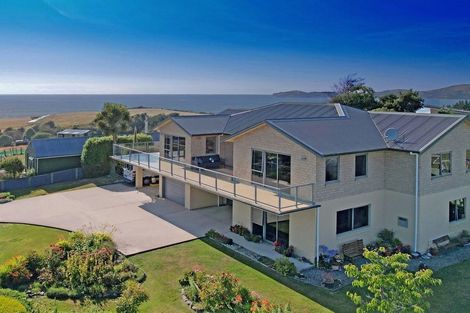 Photo of property in 11 Oakham Street, Hampden, 9410