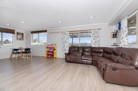 Photo of property in 49a Forest Hill Road, Henderson, Auckland, 0612