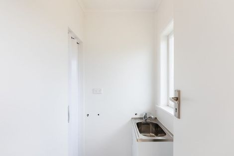 Photo of property in 1 Ferndale Place, Feilding, 4702