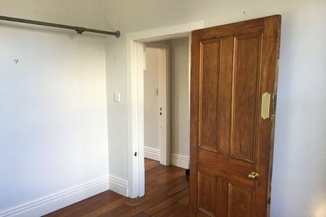 Photo of property in 13 Myrtle Crescent, Mount Cook, Wellington, 6021