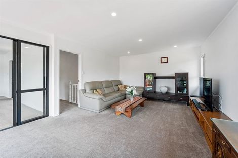 Photo of property in 1/10 Channel View Road, Campbells Bay, Auckland, 0630