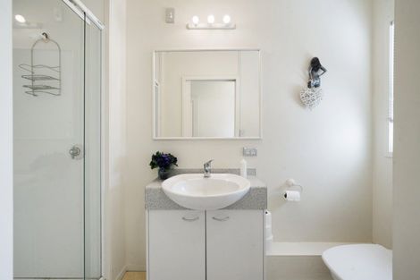 Photo of property in 2/138 Whitford Road, Somerville, Auckland, 2014