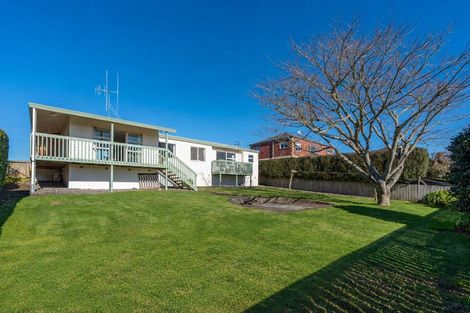 Photo of property in 95 Rototuna Road, Rototuna, Hamilton, 3210