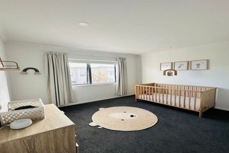 Photo of property in 8 Pangu Way, Mangere, Auckland, 2022