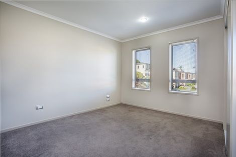 Photo of property in 12 Horizon View Road, Oteha, Auckland, 0632