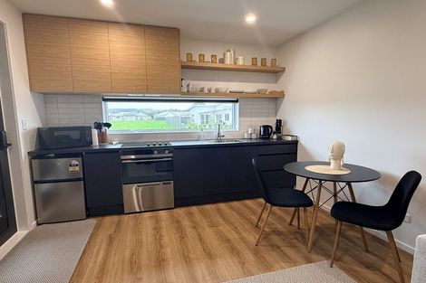 Photo of property in 10 Te Awanga Terrace, Te Awanga, 4102