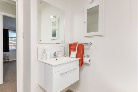 Photo of property in 4/6 Ruahine Street, Trentham, Upper Hutt, 5018