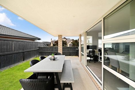 Photo of property in 22 Ladeira Place, Fitzroy, Hamilton, 3206