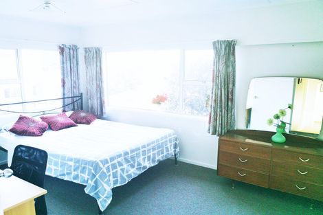 Photo of property in 39a Forrest Hill Road, Milford, Auckland, 0620