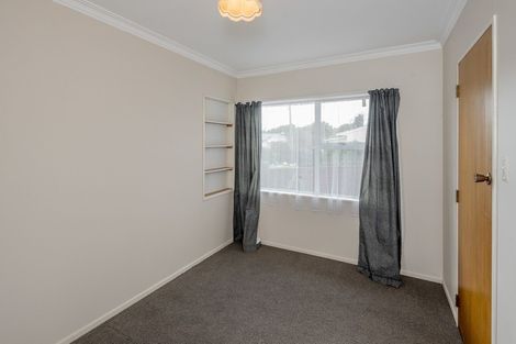 Photo of property in 2 Puriri Place, Levin, 5510