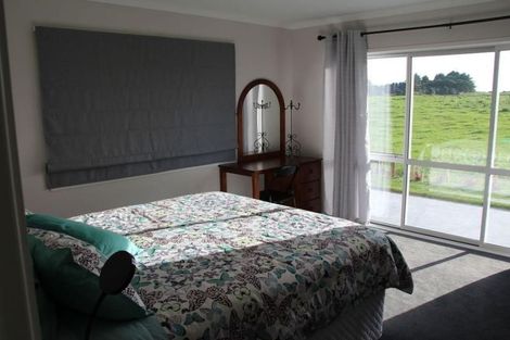 Photo of property in 14 Ryder Drive, Waiwhakaiho, New Plymouth, 4312