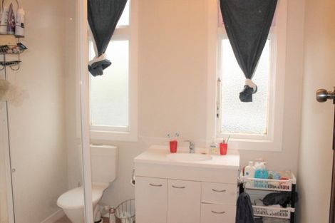 Photo of property in 180 Queen Street, Westport, 7825