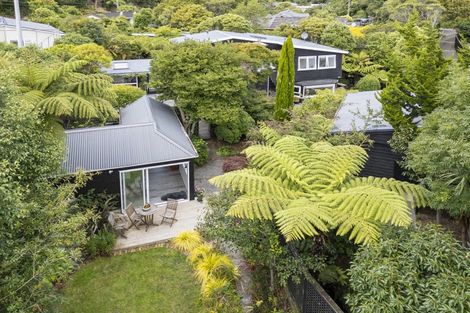 Photo of property in 17a Delhi Crescent, Khandallah, Wellington, 6035