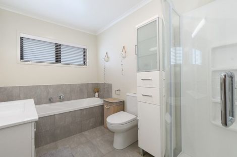 Photo of property in 38 Carmichael Road, Bethlehem, Tauranga, 3110