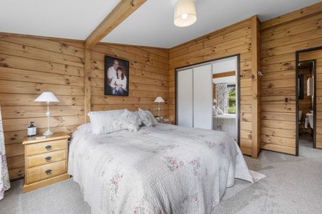 Photo of property in 37 Flint Road West, Stratford, 4332