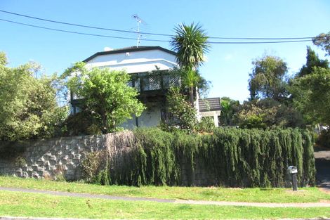 Photo of property in 1/28 Hebron Road, Waiake, Auckland, 0630