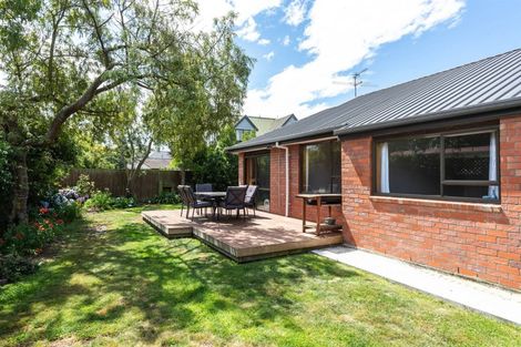 Photo of property in 2/61a Condell Avenue, Papanui, Christchurch, 8053