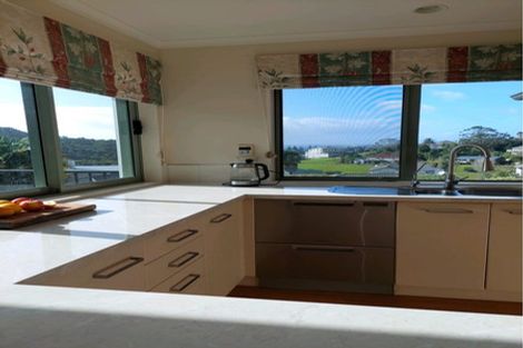 Photo of property in 54 Roberta Crescent, Orewa, 0931